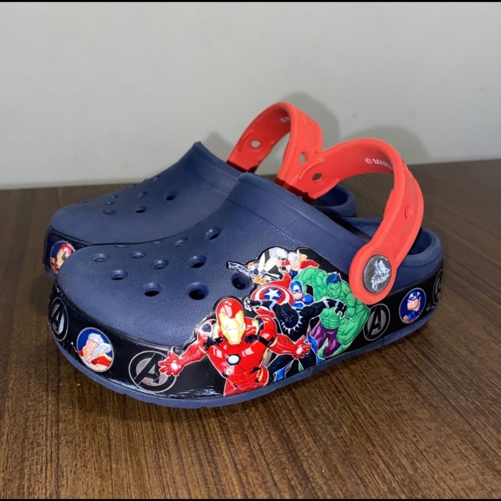 9C Avengers Crocs